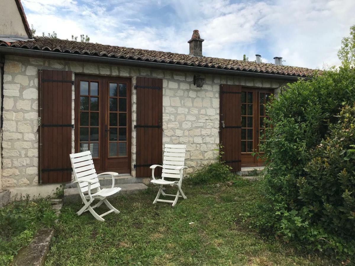 May'S Cottage Availles-Limouzine Exterior foto